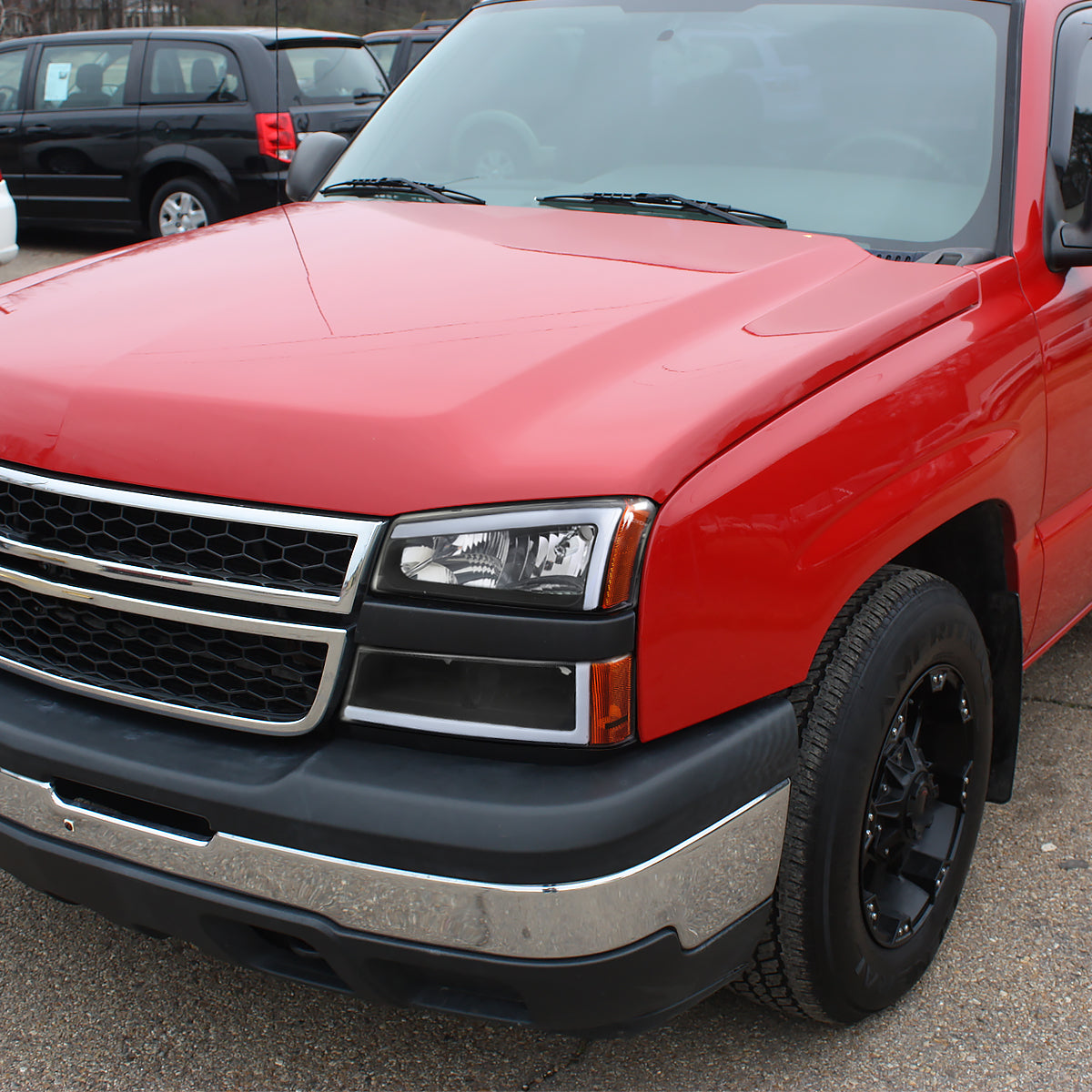Spec-D 02-06 Avalanche 03-07 Silverado Headlights OEM Style