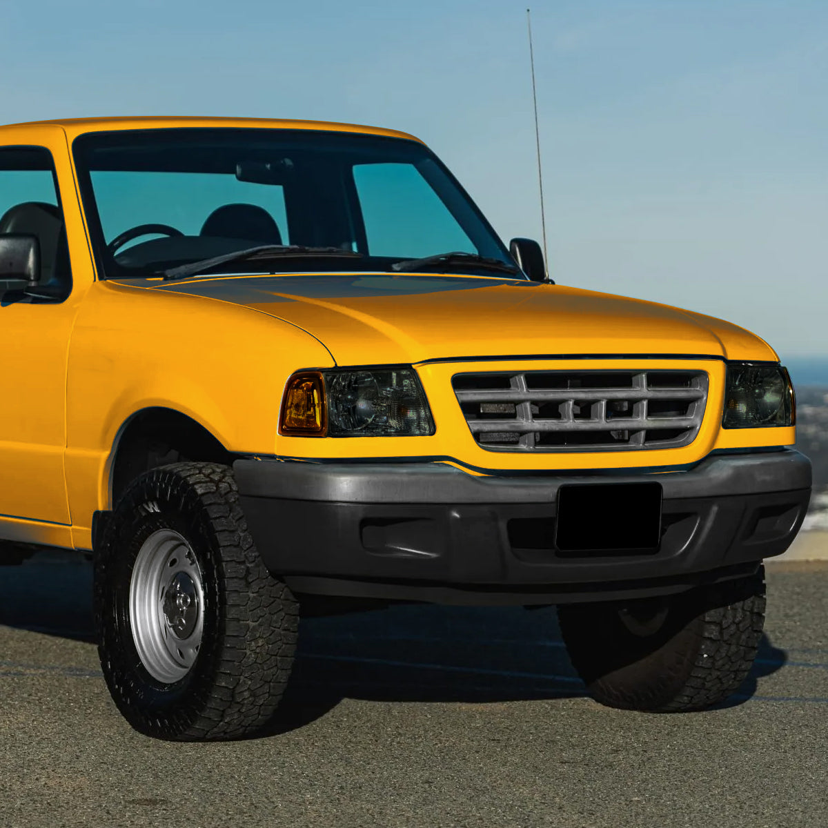 Spec-D 01-11 Ranger Headlights OEM Style Amber Corner Lights /Smoked