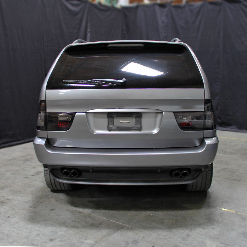Spec-D 00-06 BMW X5 E53 LED Tail Lights Chrome/Smoked