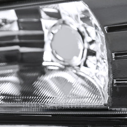 Spec-D 02-06 Avalanche 1500/2500 Headlights OEM Style Bumper Lights