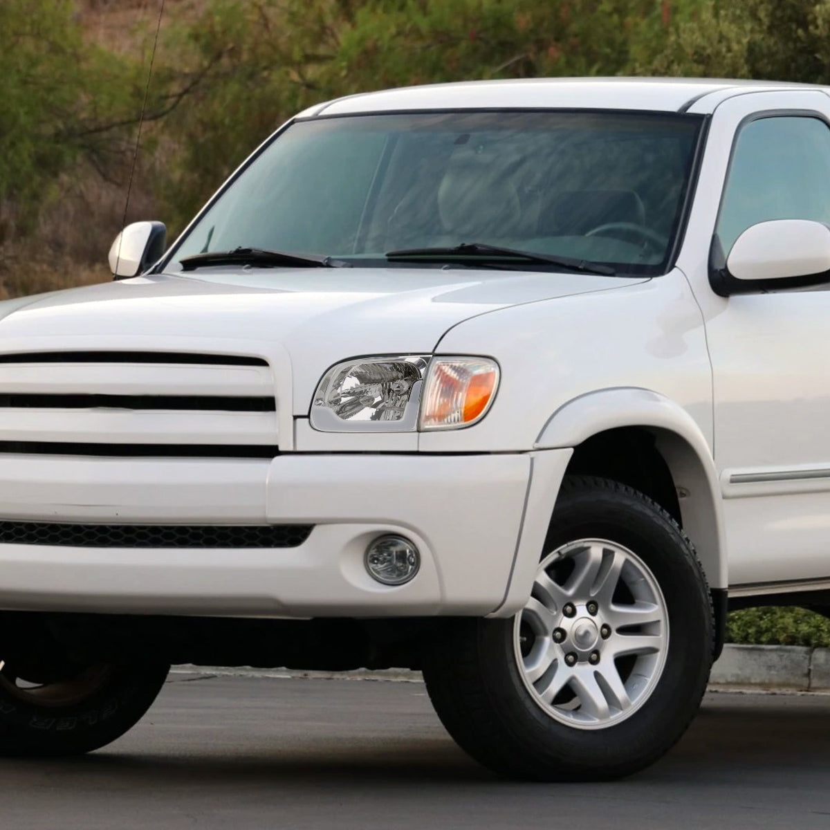 Spec-D 05-06 Tundra/05-07 Sequoia SEQ Bar /Corner Lamps Headlights