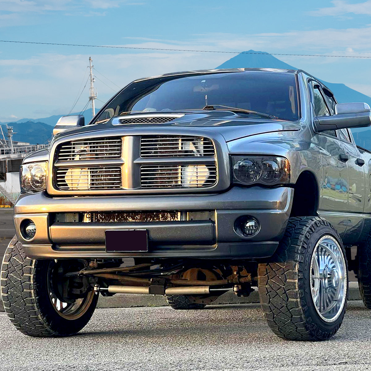 Spec-D 02-05 Ram 1500/03-05 Ram 2500 3500 Headlights OEM Style Smoked