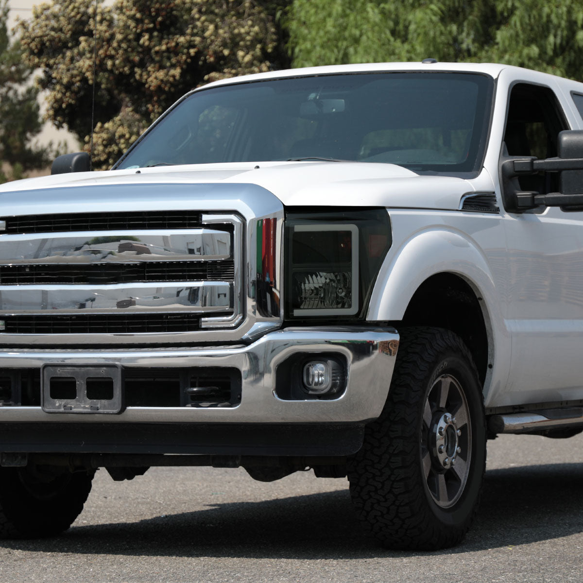 Spec-D 11-16 Ford Super Duty Headlights LED C-Bar Smoked.