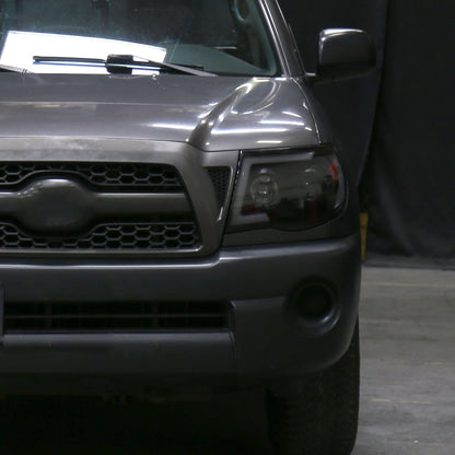 Spec-D 05-11 Tacoma LED Bar Projector Headlights SEQ Lights Blk Smoked