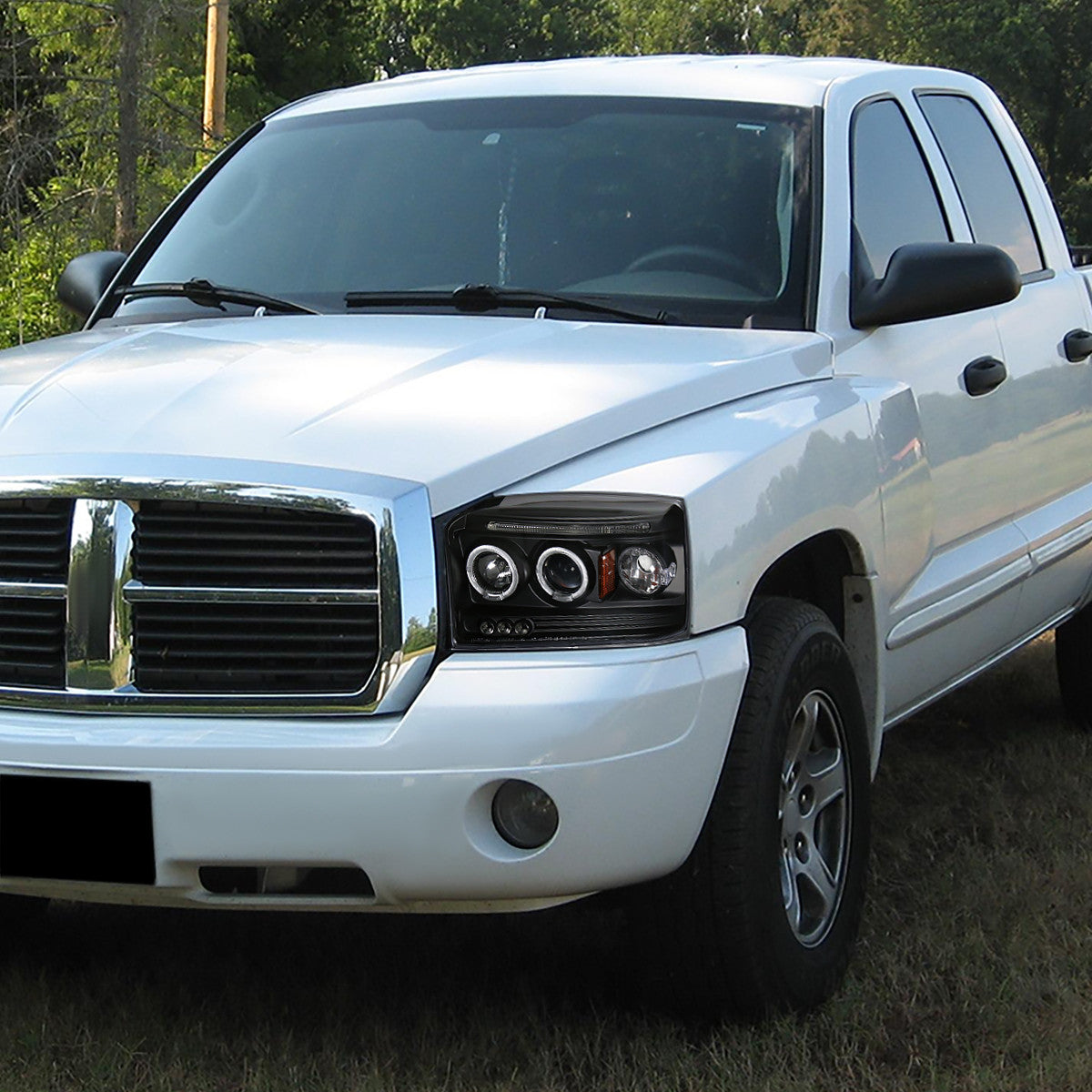 Spec-D 05-07 Dodge Dakota Halo LED Projector Headlights Black