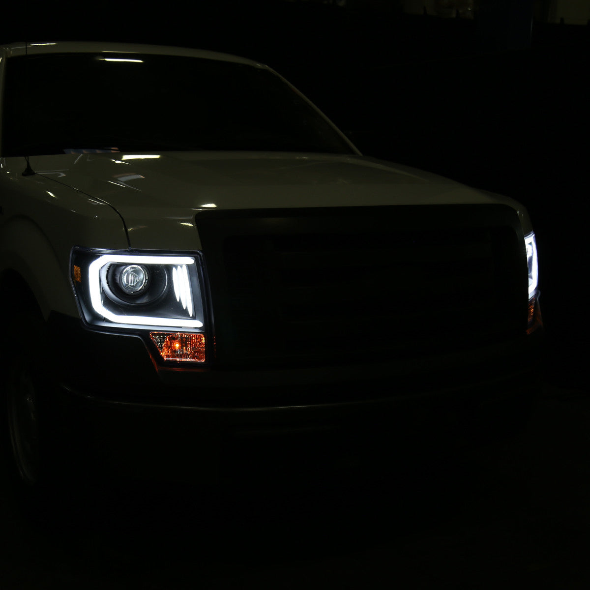 Spec-D 09-14 Ford F150 Projector Headlights Black/Clear