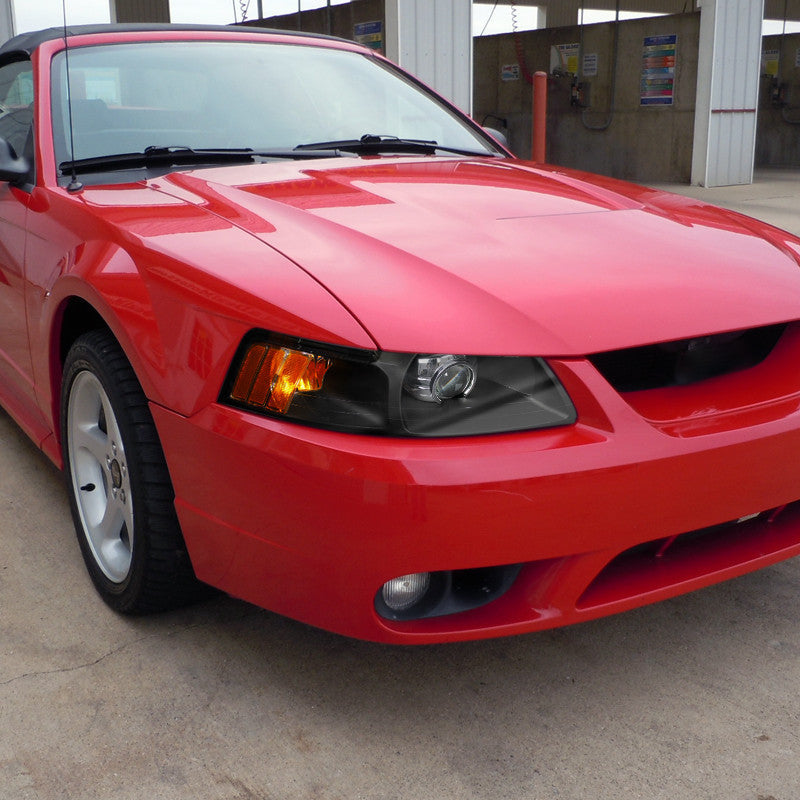 Spec-D 99-04 Ford Mustang Projector Headlights Black