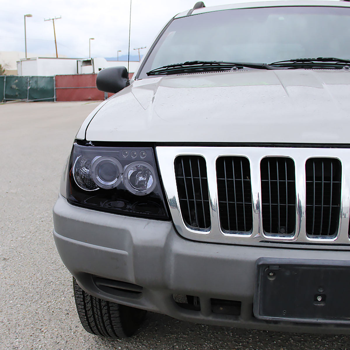 Spec-D 99-04 Grand Cherokee Projector Headlights Black/Smoked