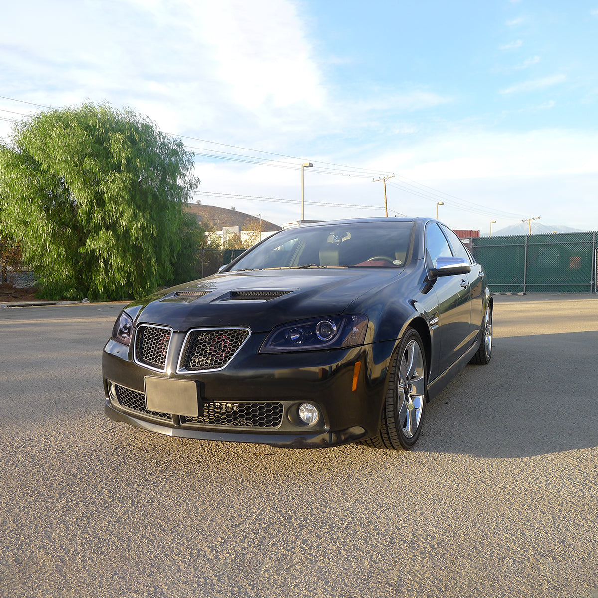 Spec-D 08-09 Pontiac G8 Projector Headlights LED Bar Black/Smoked
