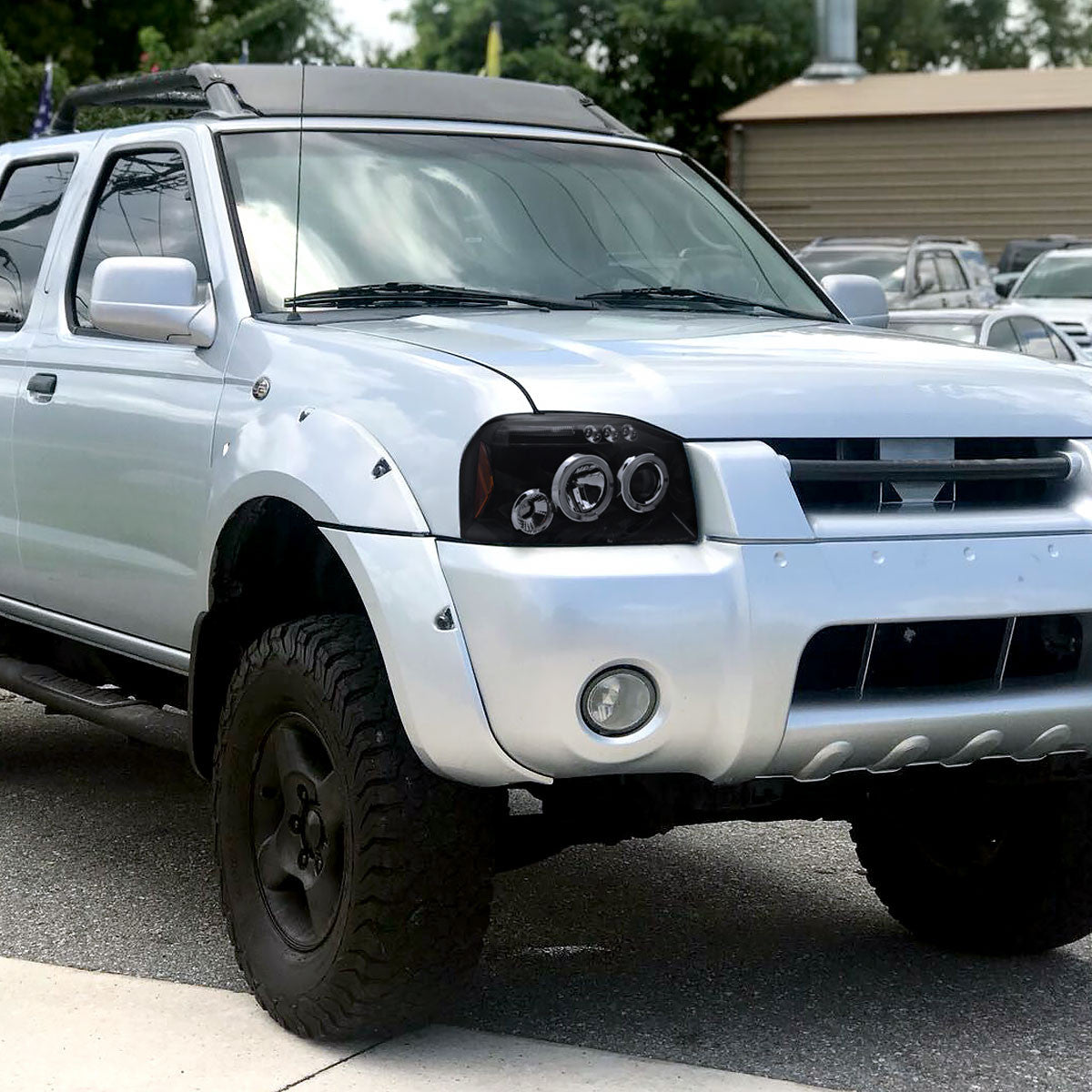 Spec-D 01-04 Nissan Frontier Projector Headlights Black/Smoked