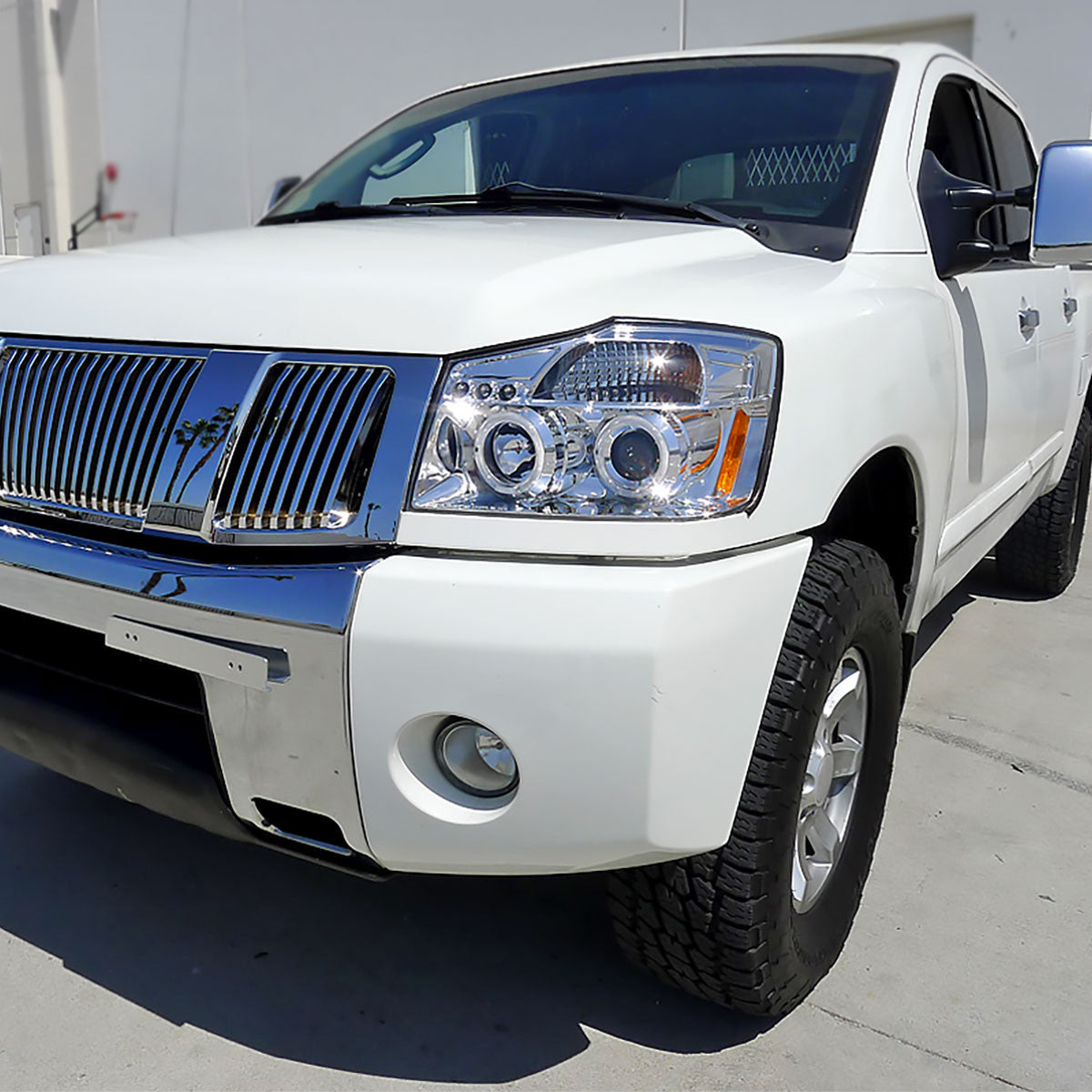 Spec-D 04-15 Nissan Titan Halo Projector Headlights Chrome