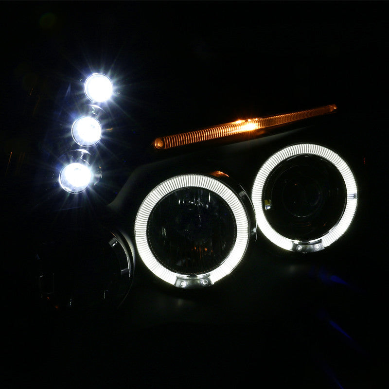 Spec-D 05-11 Toyota Tacoma Halo Projector Headlights Black